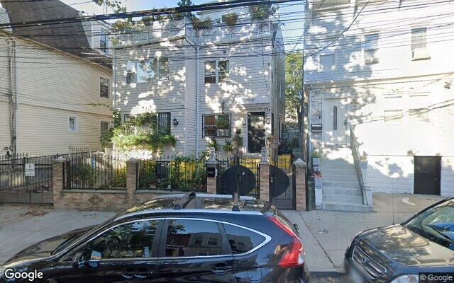 33-24 109th St, Corona, NY 11368