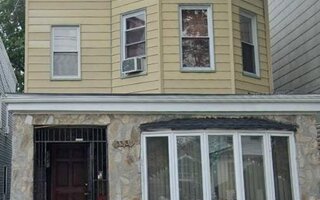 33-31 98th St, Corona, NY 11368