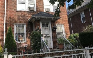 33-33 88th St, Jackson Heights, NY 11372