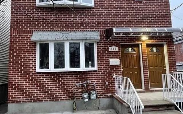 33-43 107th St, Corona, NY 11368