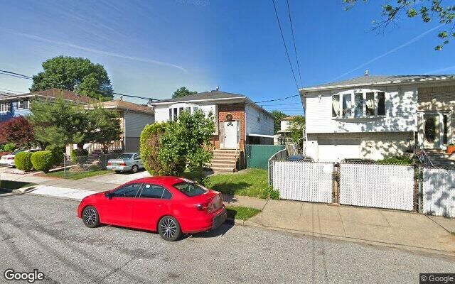 33 Area Pl, Staten Island, NY 10314