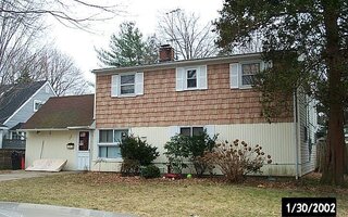 33 Bond Ln, Hicksville, NY 11801