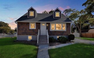 33 Geraldine Ave, Amityville, NY 11701