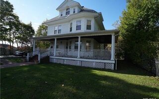 33 Hilton Ave, Hempstead, NY 11550