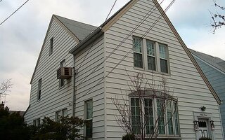 33 Jackson Rd, Valley Stream, NY 11581