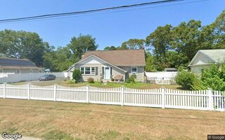 33 Lillian Pl, Patchogue, NY 11772