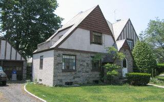 33 Manor Ave, Hempstead, NY 11550