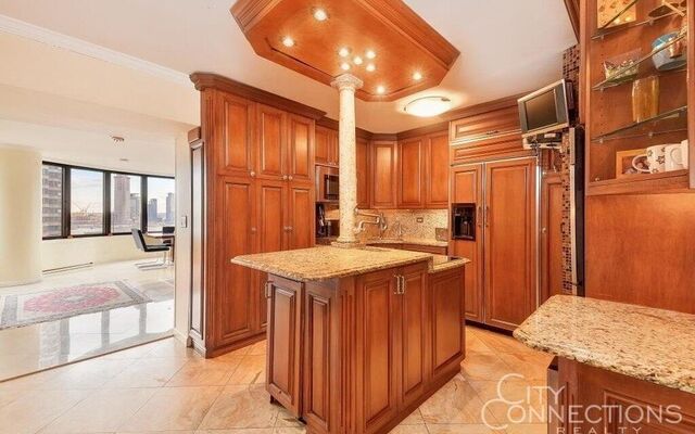 330 E 38th St #14N, New York, NY 10016 (Living Room)