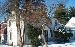 331 Pennsylvania Ave, Roosevelt, NY 11575