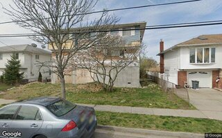 332 S Brookside Ave, Freeport, NY 11520