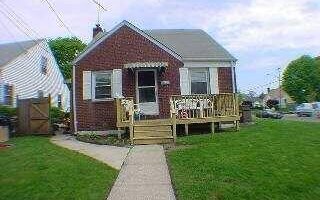 335 Locust Ave, Uniondale, NY 11553