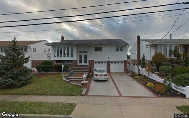 3368 Bertha Dr, Baldwin, NY 11510