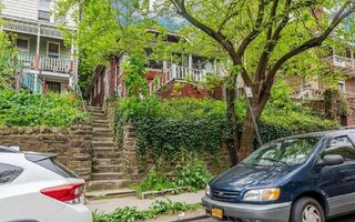 3372 Fort Independence St, Bronx, NY 10463