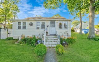 339 Richmond Blvd, Ronkonkoma, NY 11779