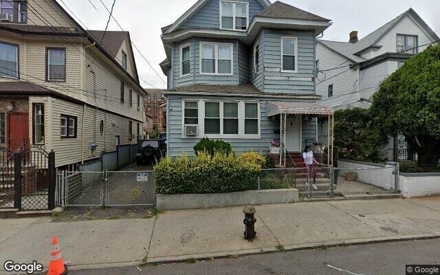 34-58 106th St, Corona, NY 11368