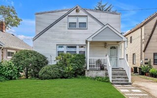34 Mckee St, Floral Park, NY 11001