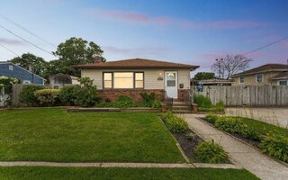 34 Colonial Ave, Freeport, NY 11520