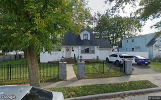 34 Hope St, Hempstead, NY 11550