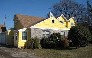 34 Ingraham Ln, Hempstead, NY 11550