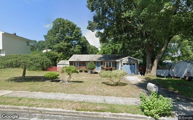 34 Janice Ln, Selden, NY 11784
