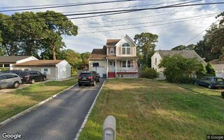 34 Saint George Dr W, Shirley, NY 11967