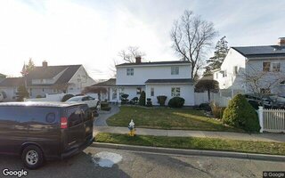 34 Topper Ln, Levittown, NY 11756