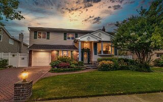 3426 Bertha Dr, Baldwin, NY 11510