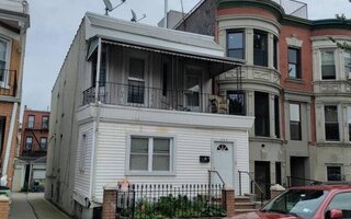 343 E 26th St, Brooklyn, NY 11226