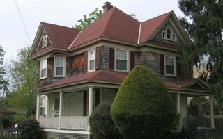 343 Pine St, Freeport, NY 11520
