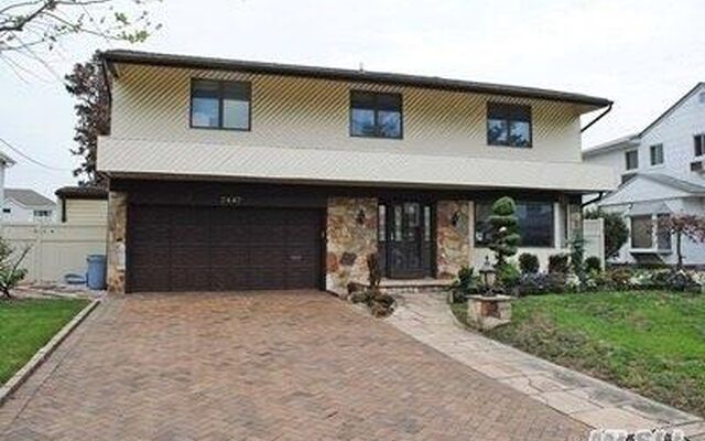 3447 Milburn Ave, Baldwin, NY 11510