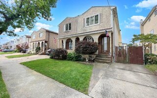 346 Montreal Ave, Staten Island, NY 10306