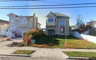 3468 Riverside Dr, Oceanside, NY 11572