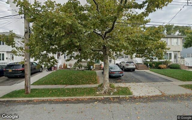 35 Bent St, Staten Island, NY 10312