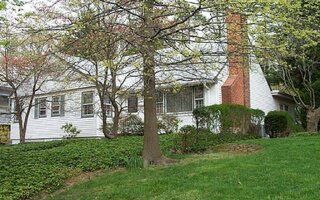 35 Devon Rd, Great Neck, NY 11023