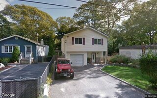 35 Franklin Ave, Mastic, NY 11950