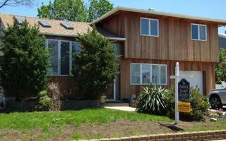 35 Irving Ave, Freeport, NY 11520