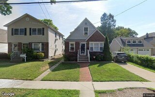 35 Primrose Ave, Floral Park, NY 11001