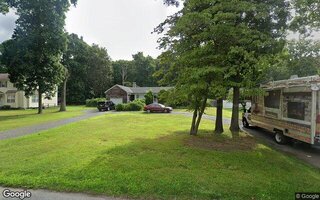 35 Swezey Ln, Middle Island, NY 11953