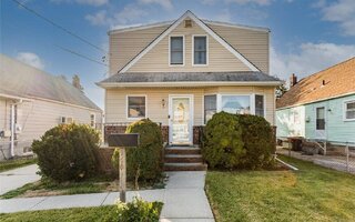 350 Hill Ave, Elmont, NY 11003