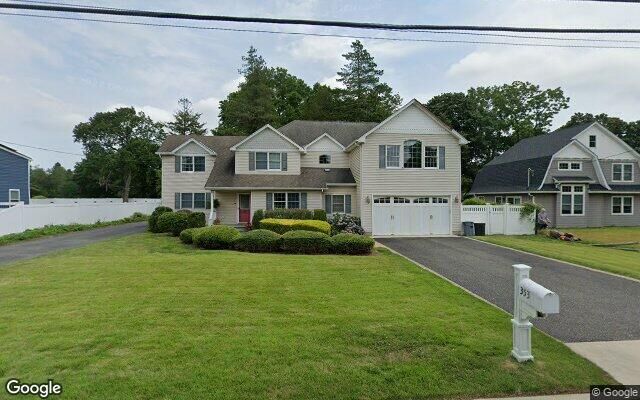 353 Northern Blvd, Saint James, NY 11780