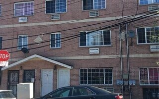 3542 Corsa Ave, Bronx, NY 10469