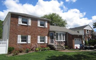 3549 Wadena St, Seaford, NY 11783