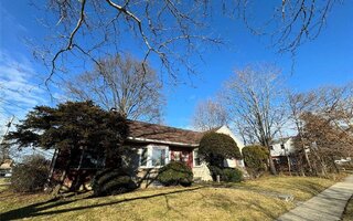 355 Jerusalem Ave, Hempstead, NY 11550