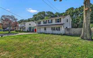 36 Appel Dr E, Shirley, NY 11967