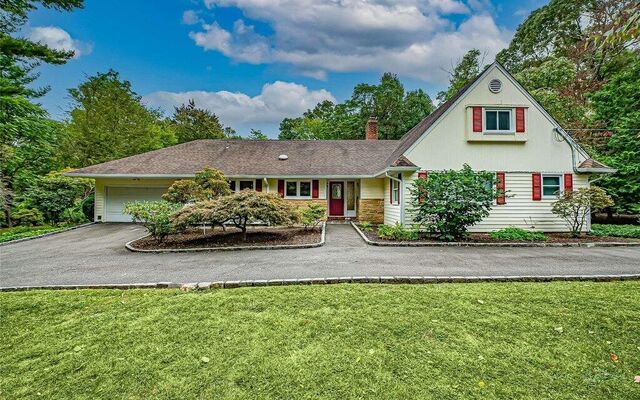 36 Bridle Path, Saint James, NY 11780 (House View)