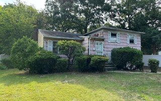 36 Conlon Rd, Roosevelt, NY 11575