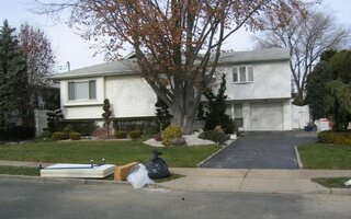 36 Elaine Dr, Oceanside, NY 11572
