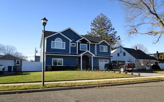 36 Poppy Ln, Levittown, NY 11756