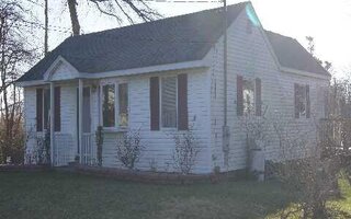 36 Sheridan Dr, Shirley, NY 11967