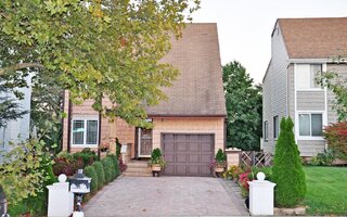 36 Woodrow Rd, Staten Island, NY 10312